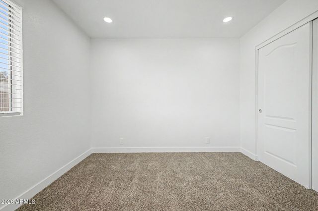 6802 W CRITTENDEN Lane, Phoenix, AZ 85033
