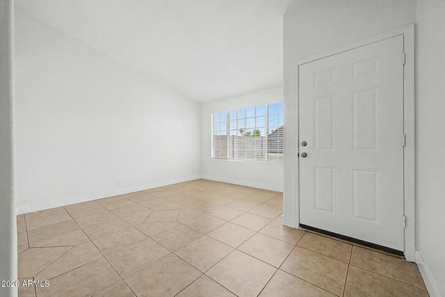 6802 W CRITTENDEN Lane, Phoenix, AZ 85033