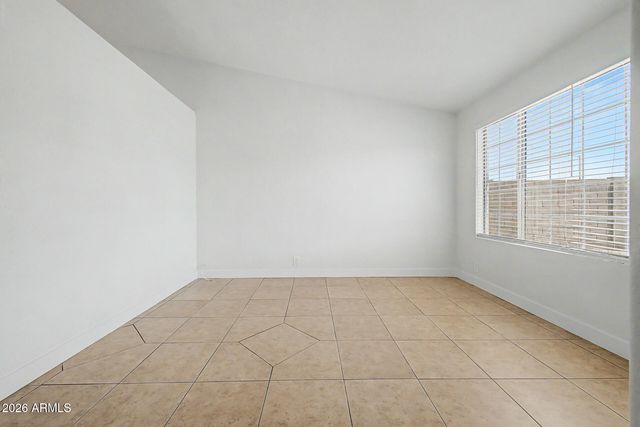 6802 W CRITTENDEN Lane, Phoenix, AZ 85033