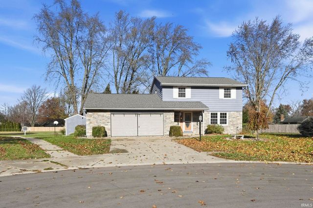 2626 Darwood Grove, New Haven, IN 46774