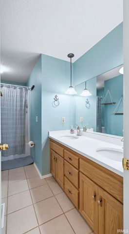 2626 Darwood Grove, New Haven, IN 46774