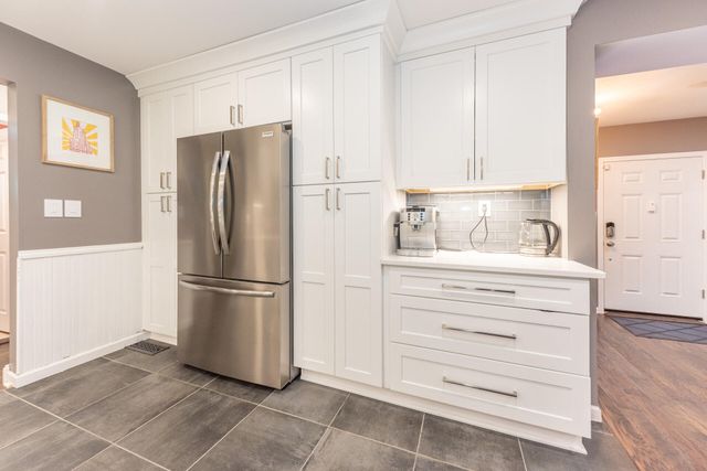 2841 Pebble Creek Drive, Ann Arbor, MI 48108