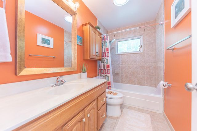 2841 Pebble Creek Drive, Ann Arbor, MI 48108