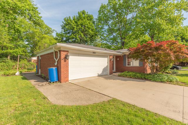 2841 Pebble Creek Drive, Ann Arbor, MI 48108