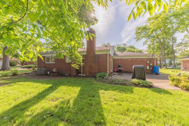 2841 Pebble Creek Drive, Ann Arbor, MI 48108