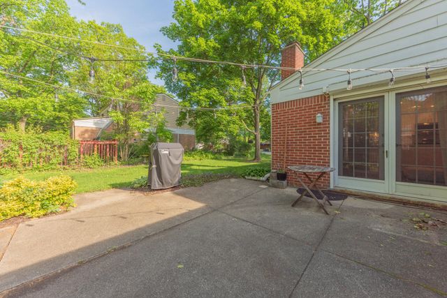 2841 Pebble Creek Drive, Ann Arbor, MI 48108