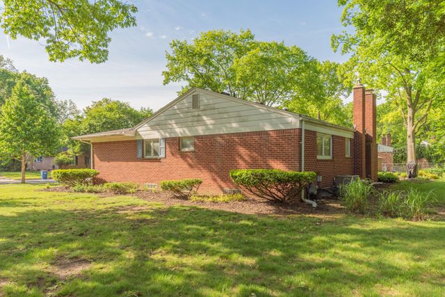 2841 Pebble Creek Drive, Ann Arbor, MI 48108