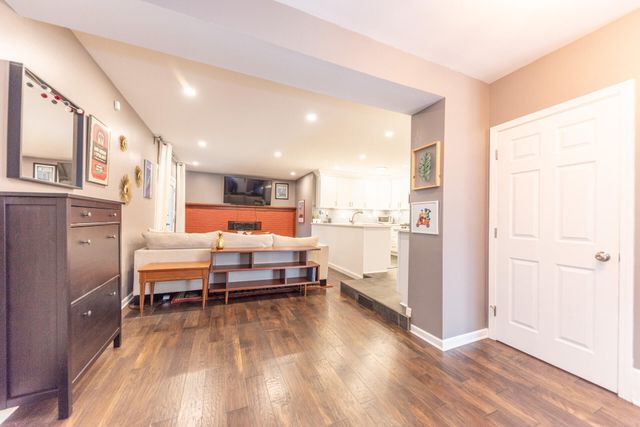 2841 Pebble Creek Drive, Ann Arbor, MI 48108