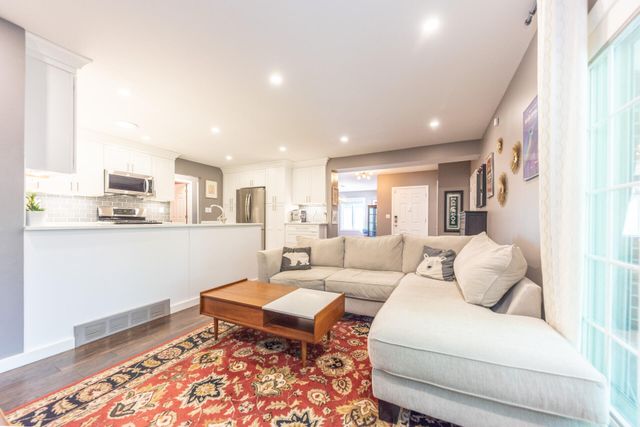 2841 Pebble Creek Drive, Ann Arbor, MI 48108