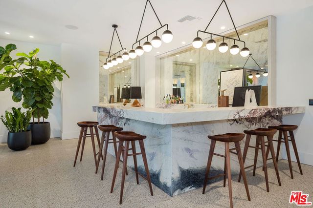 10777 Wilshire Boulevard 501, Los Angeles, CA 90024