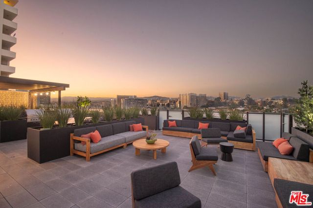 10777 Wilshire Boulevard 501, Los Angeles, CA 90024