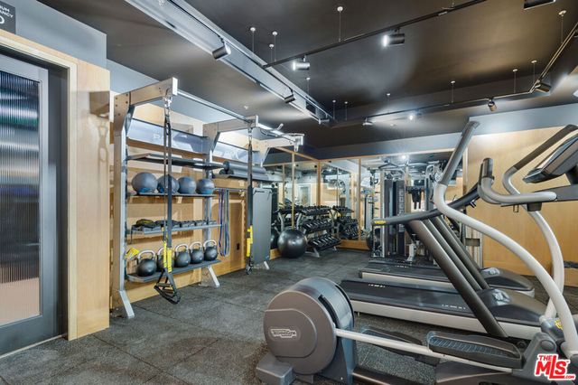 10777 Wilshire Boulevard 501, Los Angeles, CA 90024