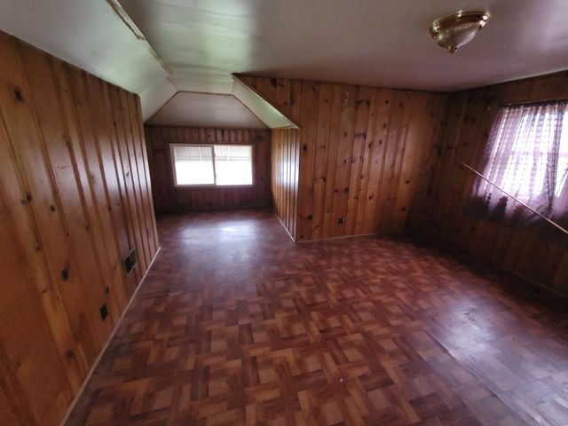 2221 Home Avenue, Berwyn, IL 60402