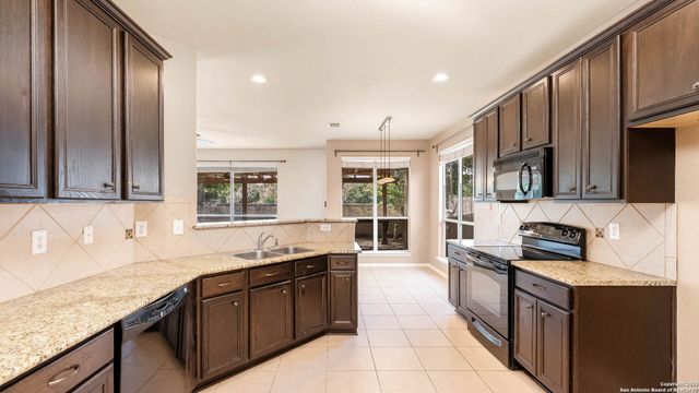 6932 Abbey Falls, San Antonio, TX 78249