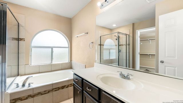 6932 Abbey Falls, San Antonio, TX 78249