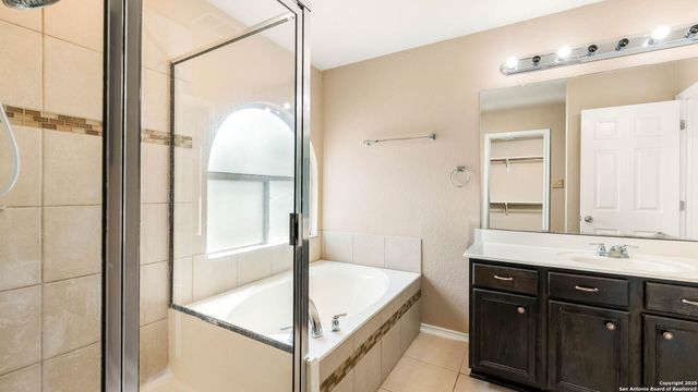 6932 Abbey Falls, San Antonio, TX 78249