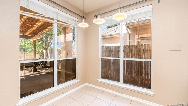 6932 Abbey Falls, San Antonio, TX 78249