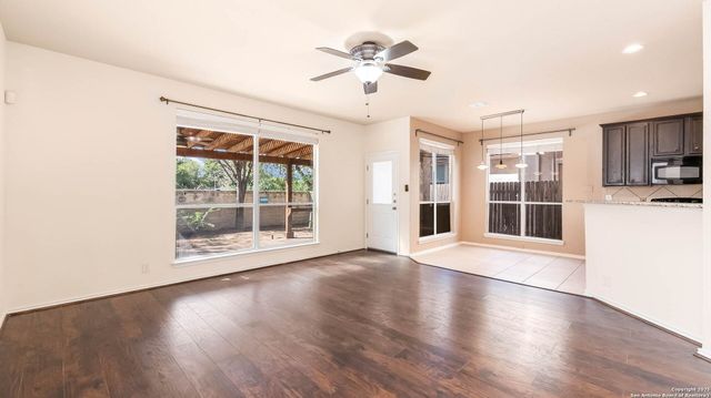 6932 Abbey Falls, San Antonio, TX 78249