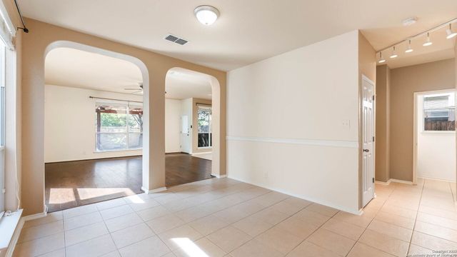 6932 Abbey Falls, San Antonio, TX 78249