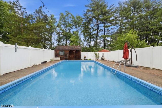 264 Vanderveer Rd, Bridgewater Twp., NJ 08807