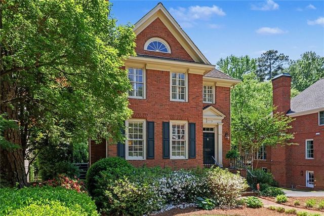 1138 Brookhaven Row NE, Brookhaven, GA 30319