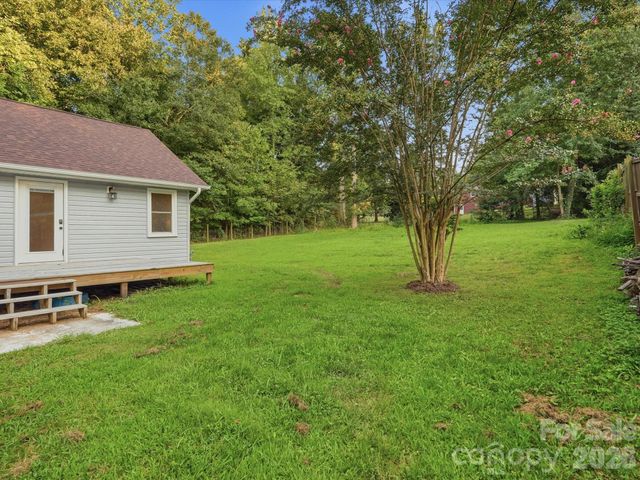 806 Costner Street, Lowell, NC 28098
