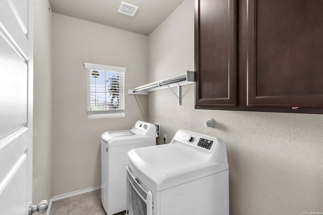 5919 POOLSIDE PARK, Converse, TX 78109