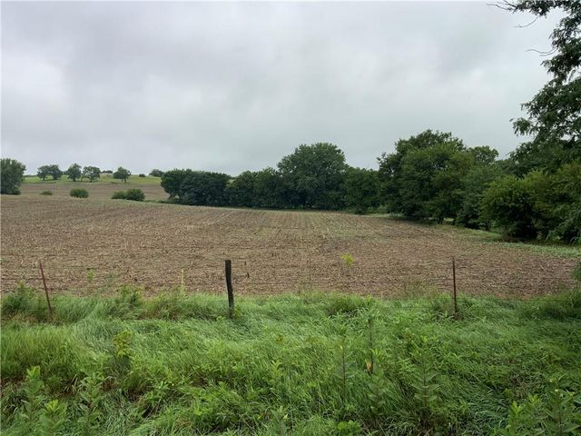 14165 206th Street, Linwood, KS 66052