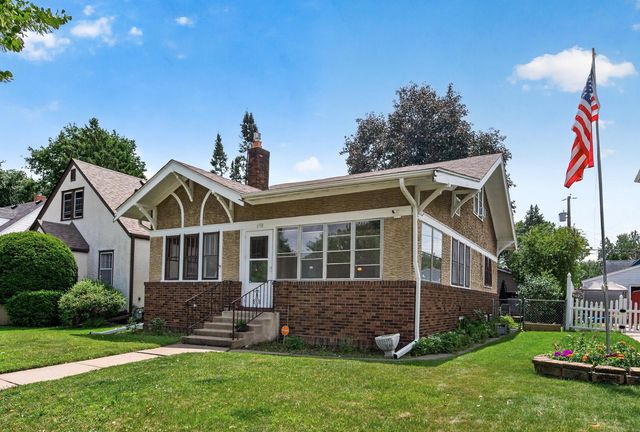 658 Nebraska Avenue E, Saint Paul, MN 55106