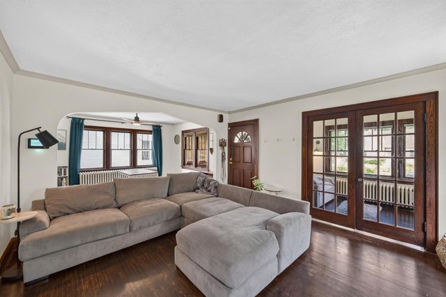 658 Nebraska Avenue E, Saint Paul, MN 55106