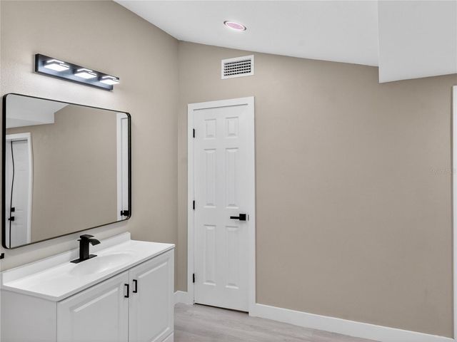 1900 25TH STREET S, St Petersburg, FL 33712
