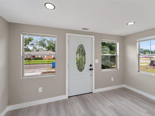1900 25TH STREET S, St Petersburg, FL 33712