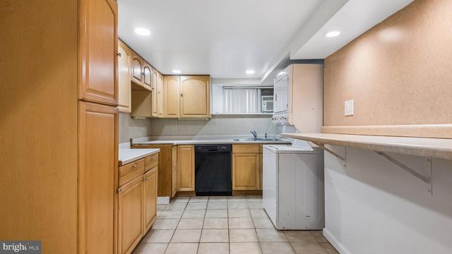 1018 SERRILL AVE, Lansdowne, PA 19050