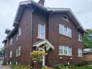 415 W Ridgeland Avenue, Waukegan, IL 60085