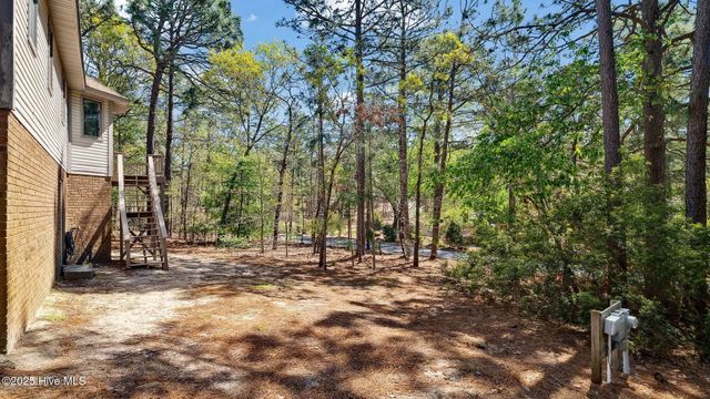 107 Pinnacle Court, West End, NC 27376