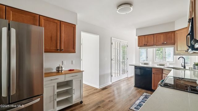 107 Pinnacle Court, West End, NC 27376