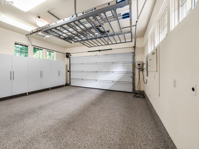 752 E Ave, Lake Oswego, OR 97034
