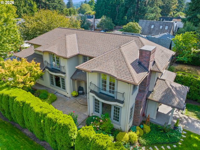 752 E Ave, Lake Oswego, OR 97034