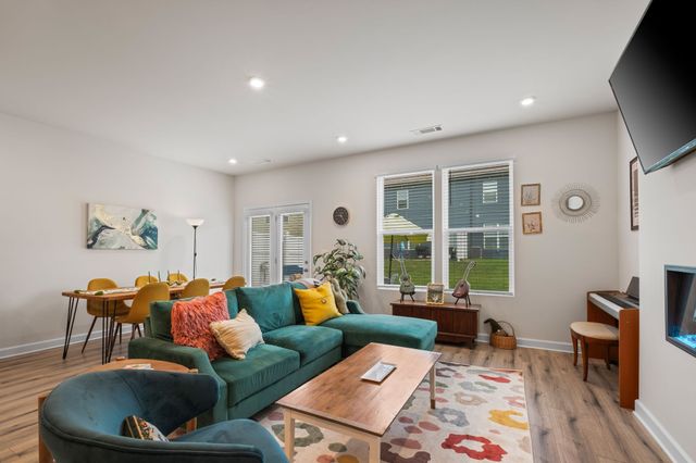 544 Medwyk Dr, Lebanon, TN 37090