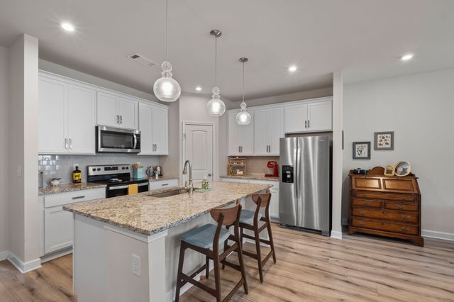 544 Medwyk Dr, Lebanon, TN 37090