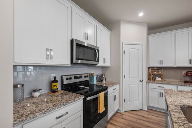 544 Medwyk Dr, Lebanon, TN 37090