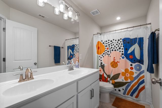 544 Medwyk Dr, Lebanon, TN 37090