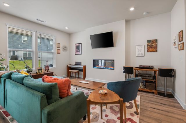 544 Medwyk Dr, Lebanon, TN 37090