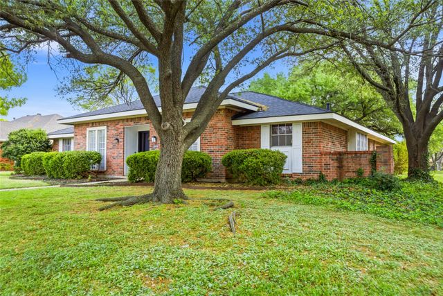 2012 Cross Bend Road, Plano, TX 75023