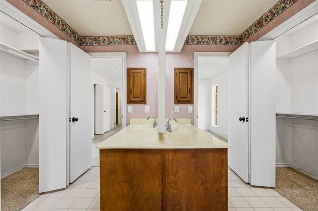 2012 Cross Bend Road, Plano, TX 75023