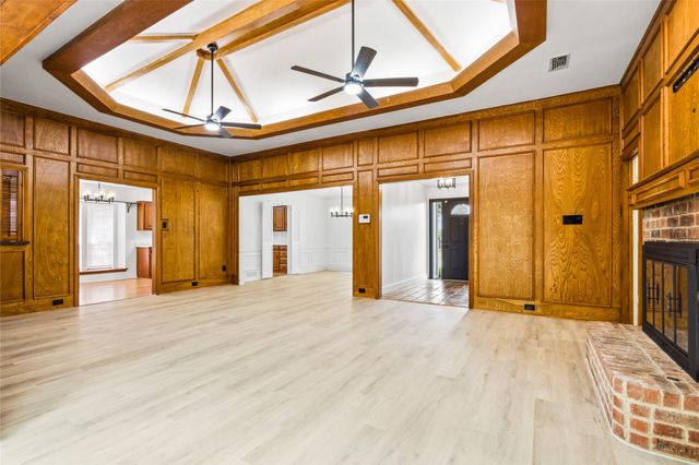 2012 Cross Bend Road, Plano, TX 75023