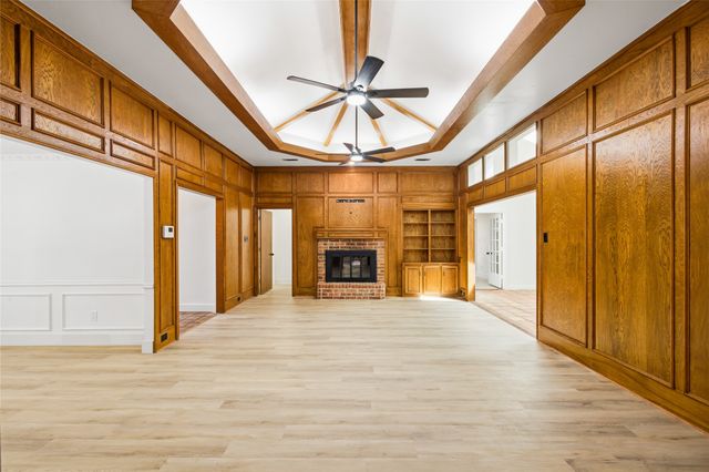 2012 Cross Bend Road, Plano, TX 75023