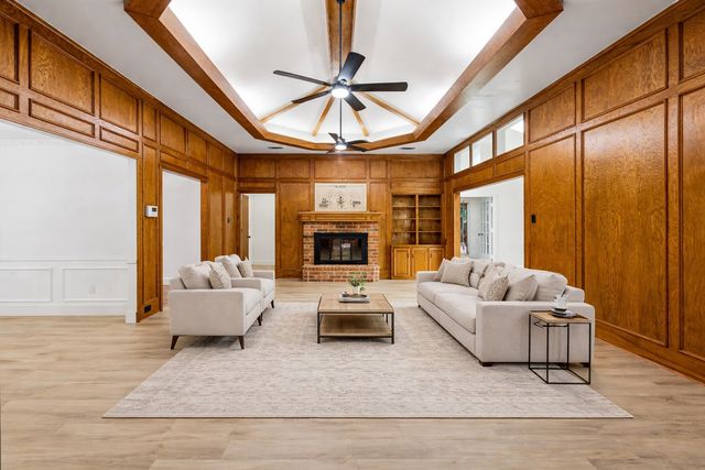 2012 Cross Bend Road, Plano, TX 75023