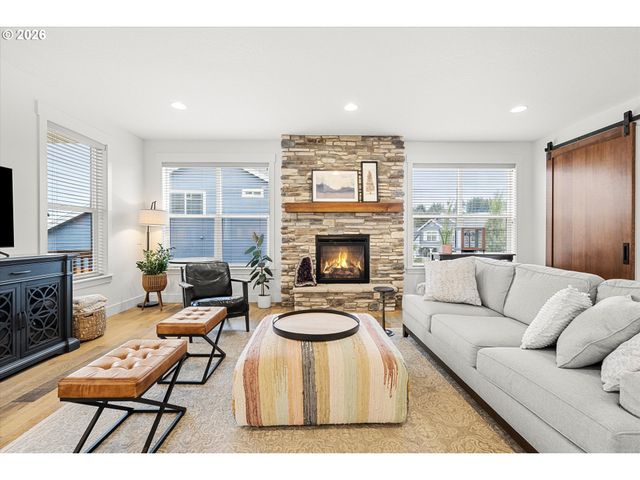 14985 Se NORTHERN HEIGHTS Dr, Happy Valley, OR 97086