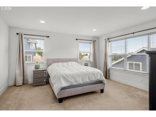14985 Se NORTHERN HEIGHTS Dr, Happy Valley, OR 97086